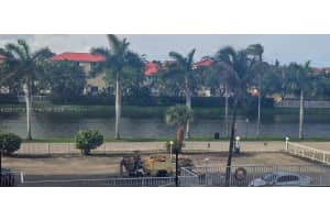 2025 Ne 164th St 306, North Miami Beach