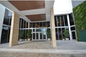 16385 Biscayne Blvd 519, North Miami Beach