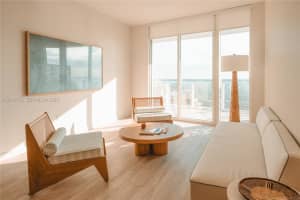 275 Sw 6th St 5303, Miami