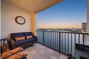 17150 N Bay Rd 2905, Sunny Isles Beach