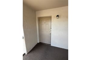2221 E 5th Street 21, Lehigh Acres
