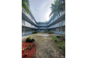 6195 W 18th Ave G109, Hialeah