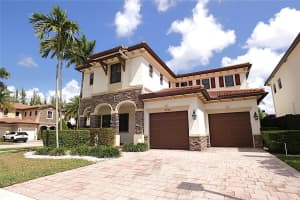 8925 Nw 99th Ave, Doral