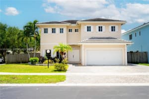 2890 Ne 4th St, Homestead