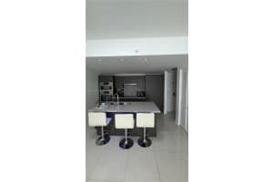 7661 Nw 107th Ave 206, Doral