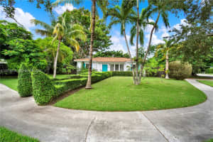 6890 Sw 51st St, Miami