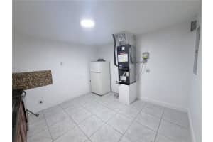 717 Ne 1st St Back, Hallandale Beach