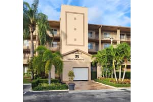 13705 Sw 12th St 304b, Pembroke Pines