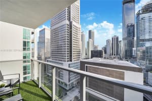 31 Se 6th St 2207, Miami