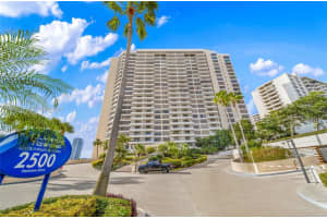 2500 Parkview Dr 2119, Hallandale Beach