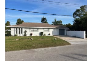 56 Cardinal Dr, North Fort Myers