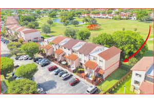 425 W Park Dr 10, Miami 425 W Park Dr 10, Miami