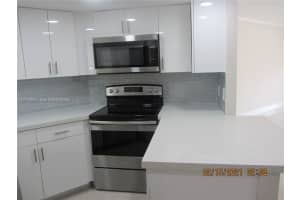8343 Lake Dr 506, Doral 8343 Lake Dr 506, Doral