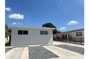 59 E 14th St 59, Hialeah