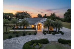 17795 Sw 158th St, Miami