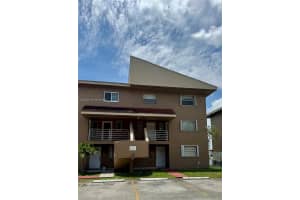 2762 W 60th St 53, Hialeah