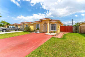 12266 Sw 215th Ter, Miami