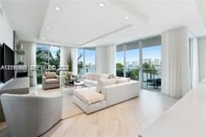 17111 Biscayne Blvd 209, North Miami Beach