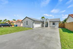 14813 Sw 171st Ter 14813, Miami 14813 Sw 171st Ter 14813, Miami