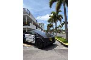 2750 Ne 183rd St T-211, Aventura