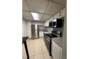 1800 Sans Souci Blvd 442, North Miami