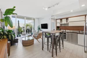 2100 Park Ave 302, Miami Beach