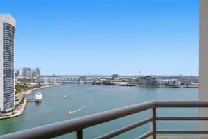 888 Brickell Key Dr 2010, Miami