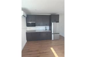 7801 Byron Ave 3, Miami Beach