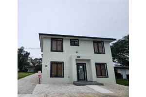 11970 Sw 215th St B, Miami