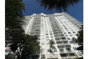 2851 Ne 183rd St 504e, Aventura