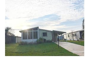 8208 W Bitterbush Ln, Port Saint Lucie