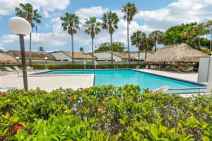 2731 S Parkview Dr, Hallandale Beach