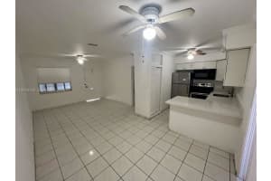2450 Lincoln St 7, Hollywood
