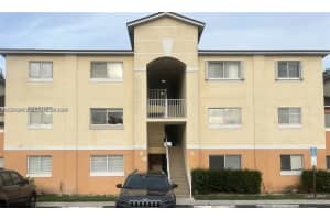 3700 N 56th Ave 1012, Hollywood