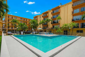 1900 W 54th St 220, Hialeah 1900 W 54th St 220, Hialeah