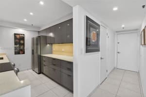 20505 E Country Club Drive 1431, Aventura 20505 E Country Club Drive 1431, Aventura