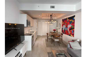 55 Sw 9th St 2509, Miami