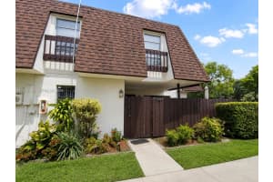 7833 Tam Oshanter Blvd 7833, North Lauderdale 7833 Tam Oshanter Blvd 7833, North Lauderdale
