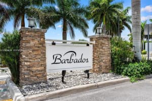 2542 Ne 1st St, Homestead