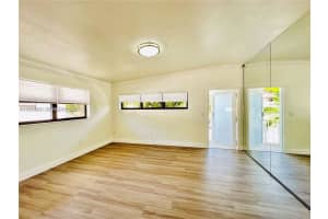 3751 Ne 170th St 2, North Miami Beach