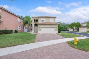 4113 Ne 22nd Ln, Homestead