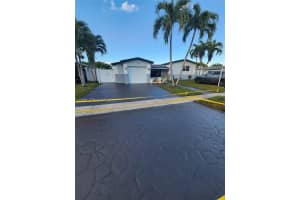 3617 Nw 37th St, Lauderdale Lakes