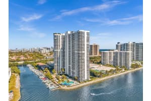3530 Mystic Pointe Dr 1205, Aventura