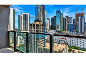 20 Ne 11th St 4406, Miami