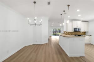 5621 Nw 117th Ave, Coral Springs