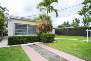 475 S Shore Dr, Miami Beach