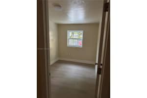 650 E 49th St, Hialeah