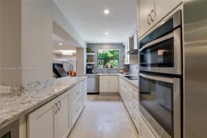 321 Poinciana Dr 901, Sunny Isles Beach 321 Poinciana Dr 901, Sunny Isles Beach