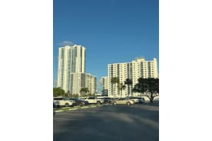 800 Parkview Dr 406, Hallandale Beach 800 Parkview Dr 406, Hallandale Beach