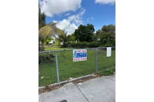 2630 Nw 22nd Ct, Miami
